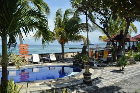 Outdoor pool, open 7:30 AM to 7:00 PM, sun loungers