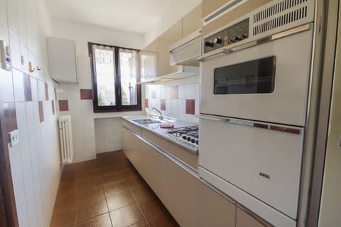 Apartment, 2 Bedrooms | Individually decorated, individually furnished, blackout drapes