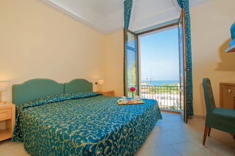 Comfort Double Room, Balcony, Sea View | Desk, cribs/infant beds, free WiFi