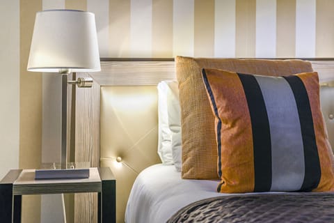 Premium bedding, minibar, individually decorated, desk