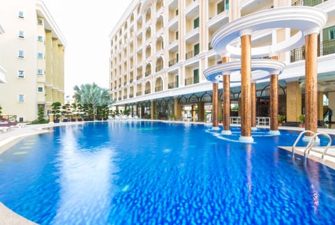 Outdoor pool, open 7:00 AM to 8:00 PM, pool umbrellas, sun loungers
