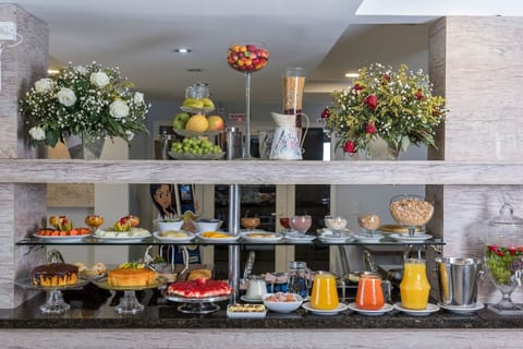 Free buffet breakfast