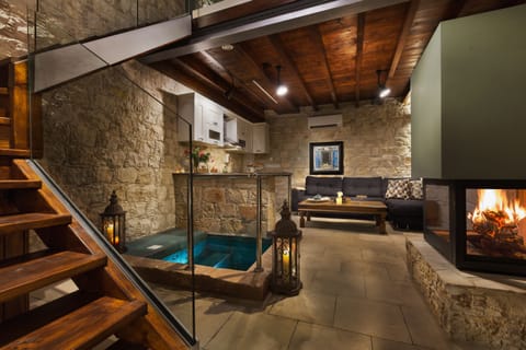 Elite Studio Suite (Palatoui) | In-room safe, WiFi (free), bed sheets