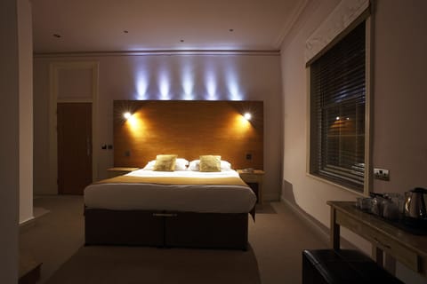 Egyptian cotton sheets, premium bedding, individually decorated