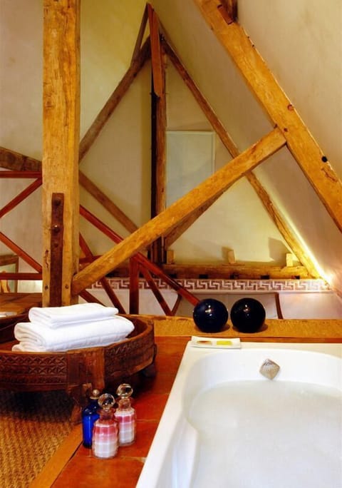 Junior Suite (Parc) | Deep soaking bathtub