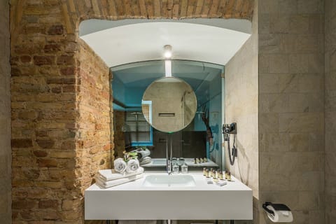 Minibar, in-room safe, desk, blackout drapes