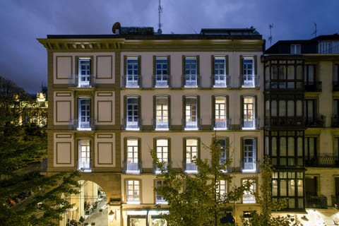 Front of property - evening/night