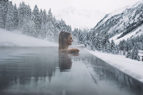 2 indoor pools, outdoor pool, open 11:00 AM to 7:00 PM, sun loungers