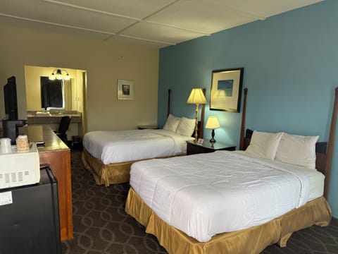 Deluxe Double Room Single Use | Soundproofing, free WiFi, bed sheets