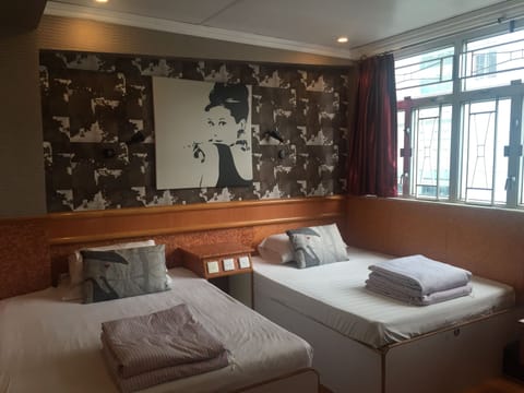 Economy Room | Soundproofing, WiFi, bed sheets, wheelchair access
