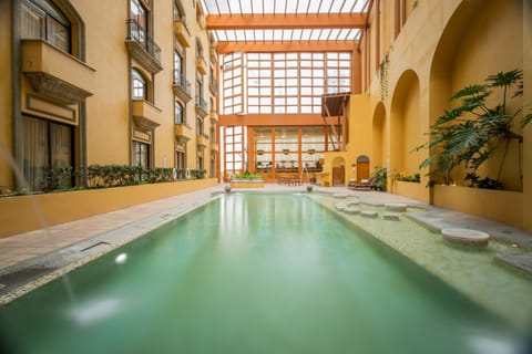 Indoor pool, sun loungers