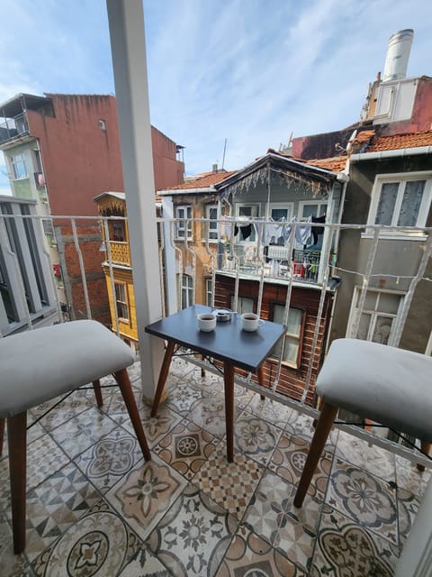 Deluxe Room, Balcony | Terrace/patio