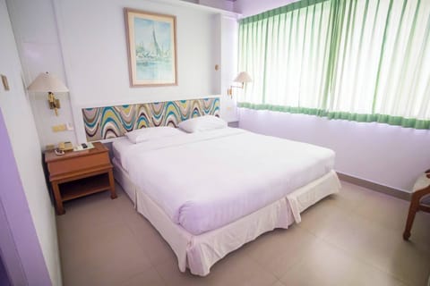 Standard Room | Desk, free WiFi