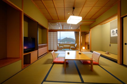 Japanese Style Room, 10 Tatami Mat, Central Building | In-room safe, WiFi (free)