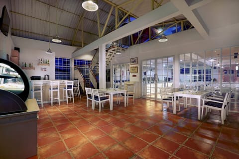 Food court