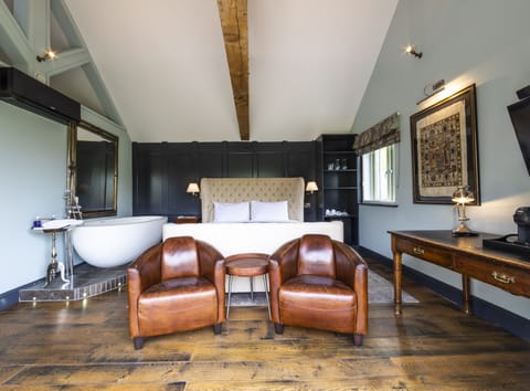 Superior Double Room, Ensuite (Houghton ) | 1 bedroom, soundproofing