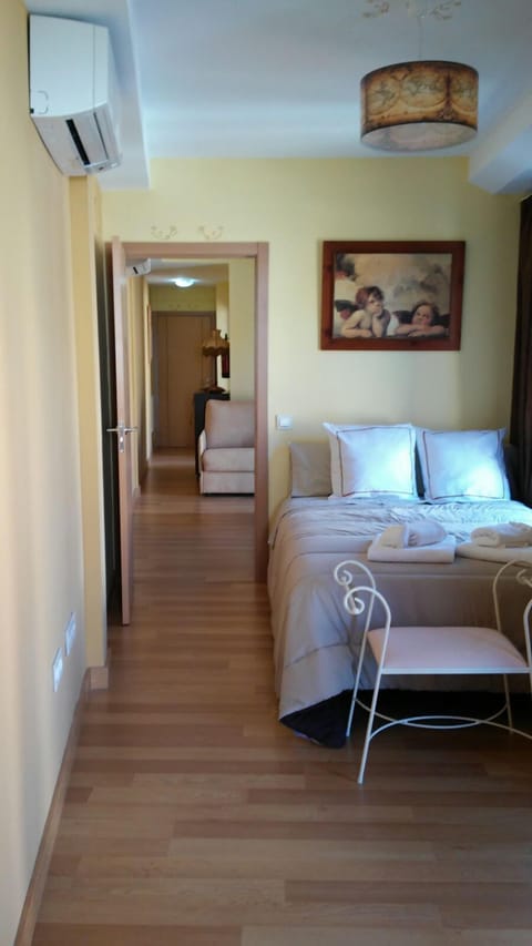 Basic Apartment, 1 Bedroom | 1 bedroom, premium bedding, down comforters, individually furnished