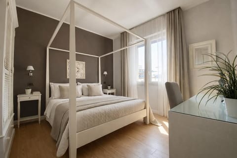 Superior Double Room, 1 Double Bed (Private Bathroom) | Premium bedding, memory foam beds, minibar, in-room safe