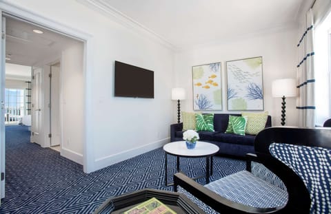 Egyptian cotton sheets, premium bedding, down comforters, in-room safe