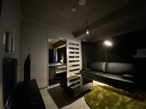 Quadruple Room, Non Smoking (See host's email for check in details) | Living area | Flat-screen TV