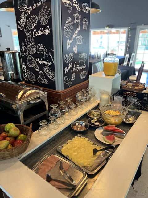 Free daily continental breakfast