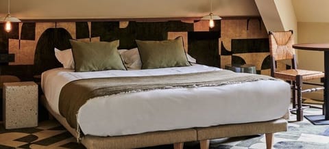 Superior Double Room | Premium bedding, desk, laptop workspace, blackout drapes