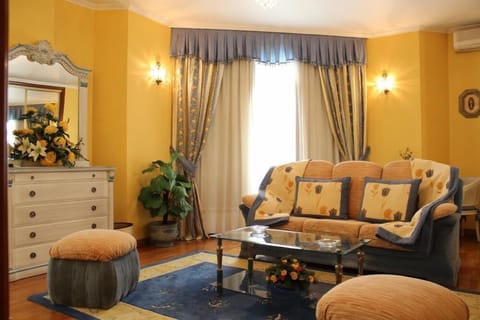 32-inch flat-screen TV with digital channels, TV