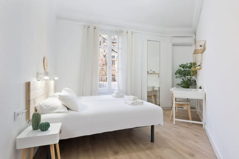 Basic Apartment, 3 Bedrooms | 3 bedrooms, in-room safe, iron/ironing board, cribs (free)