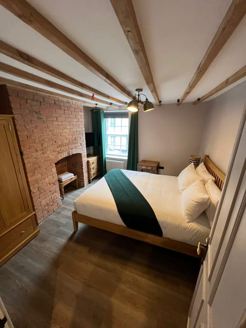 Family Cottage, Ensuite (Cottage 17, next door ) | Premium bedding, travel crib, free WiFi