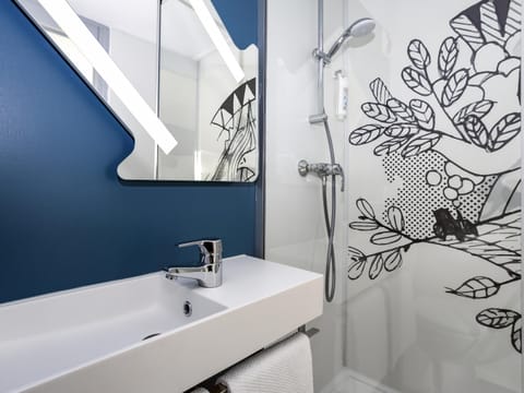 Premium bedding, desk, free WiFi, bed sheets