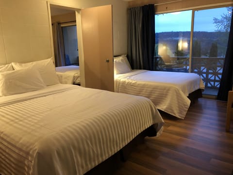 Family Suite, 2 Bedrooms, Balcony, Sea View | Frette Italian sheets, premium bedding, pillowtop beds, blackout drapes