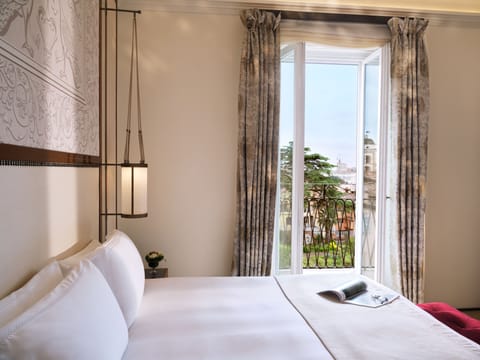 Grand Suite (Grande Bellezza) | Premium bedding, pillowtop beds, minibar, in-room safe