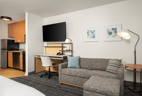 Suite, 1 Bedroom | Desk, iron/ironing board, free cribs/infant beds, WiFi