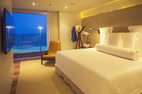 Ocean Emiliano Suite | Egyptian cotton sheets, premium bedding, minibar, in-room safe