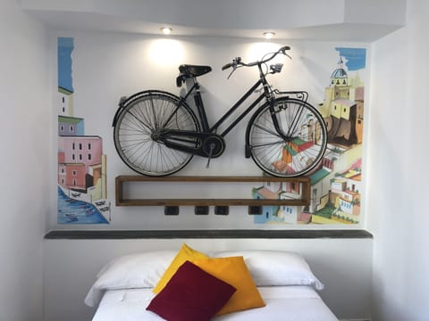 Economy Room, 1 French Bed | In-room safe, desk, laptop workspace, iron/ironing board