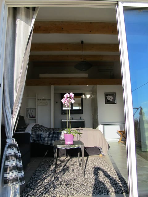 Comfort Double Room | Premium bedding, soundproofing, free cribs/infant beds, free WiFi