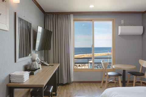 Room, Sea View | Desk, blackout drapes, free WiFi