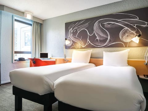 Standard Room, 2 Twin Beds | Desk, blackout drapes, soundproofing, iron/ironing board