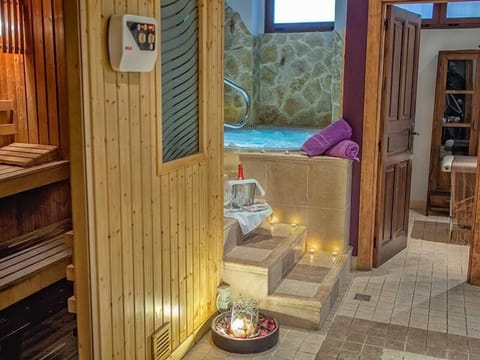 Couples treatment rooms, Turkish bath