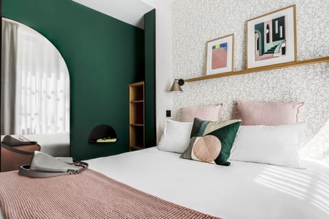 Classic Double Room | Premium bedding, in-room safe, blackout drapes, iron/ironing board