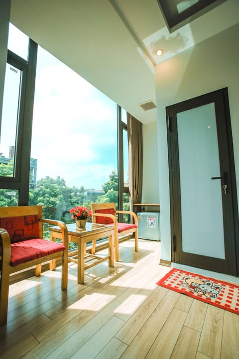 Superior Room | Desk, blackout drapes, soundproofing, free WiFi