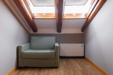 1 bedroom, premium bedding, down comforters, minibar