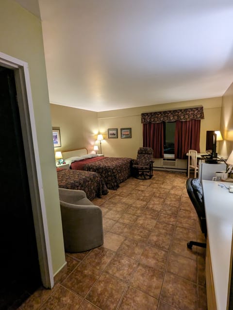 Standard Room, Multiple Beds | Desk, laptop workspace, blackout drapes, iron/ironing board