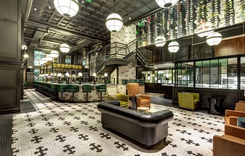 3 restaurants, breakfast, lunch, dinner served; American cuisine