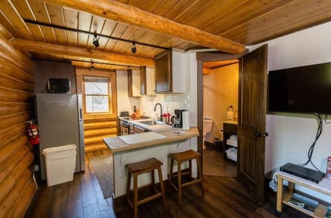 Chalet, Multiple Beds, Resort View (Osprey Cabin at Great Northern Resort) | Private kitchen | Coffee/tea maker