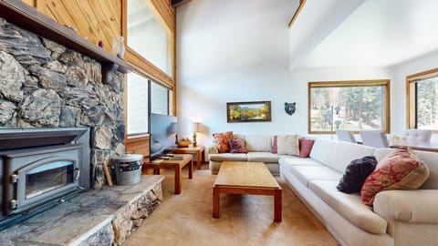 Condo, 2 Bedrooms | Living area | Smart TV, stereo