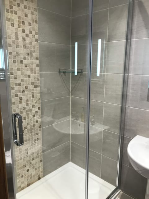 Deluxe King Room, Ensuite | Free WiFi, bed sheets