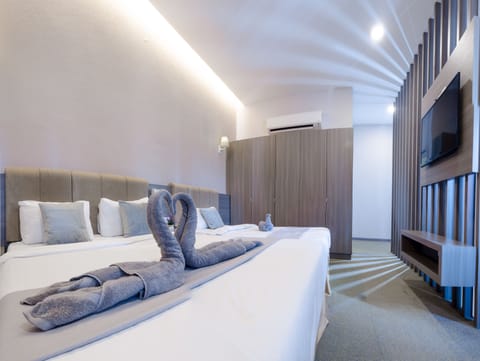 Studio Room | In-room safe, desk, soundproofing, iron/ironing board