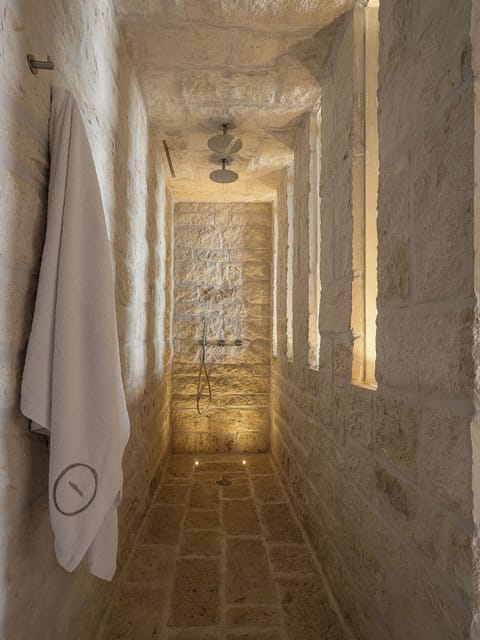 Double Room, Balcony, Sea View (Communion) | Bathroom | Free toiletries, hair dryer, bathrobes, slippers