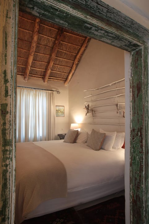 Pool Suite | Egyptian cotton sheets, premium bedding, minibar, individually decorated